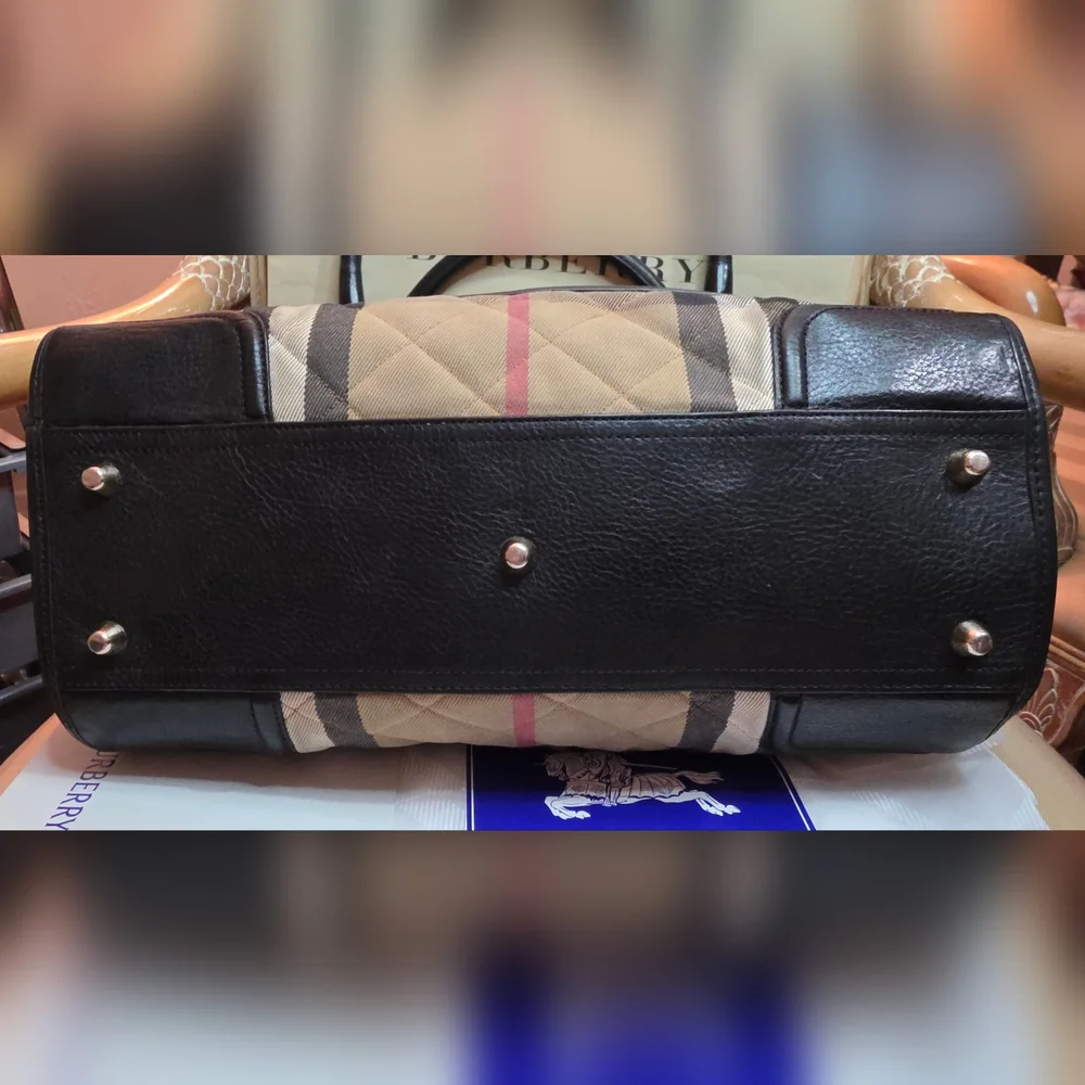 AUTHENTIC BURBERRY MANOR  QUILTED HOUSE CHECK  BAG SATCHEL PURSE Retail $3,950 - Picture 13 of 17